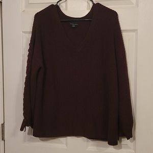 American eagle maroon sweater